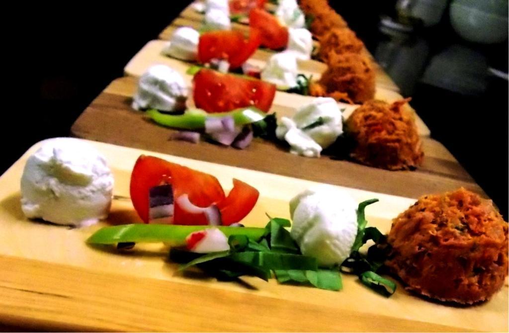 Hotel Vineyard Inn - Szoloskert นาชคานีจา ภายนอก รูปภาพ